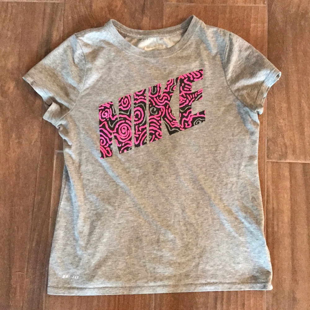 Girls Nike Dri-fit tee shirt